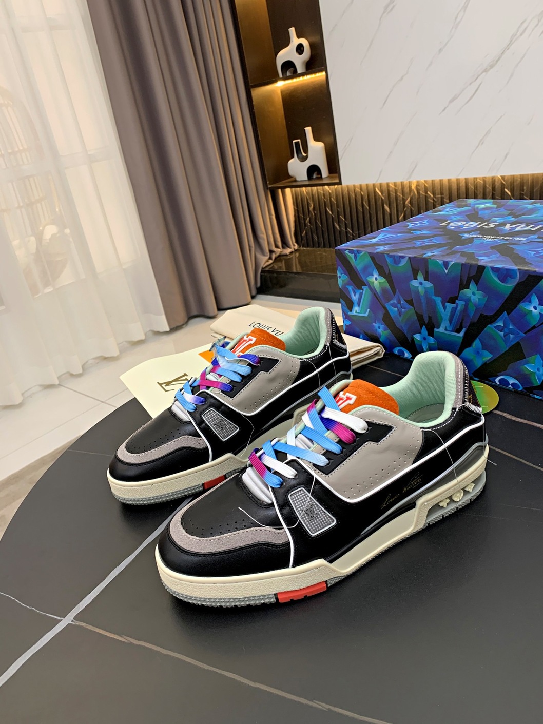 Lv Trainer Mutil Color Sneakers