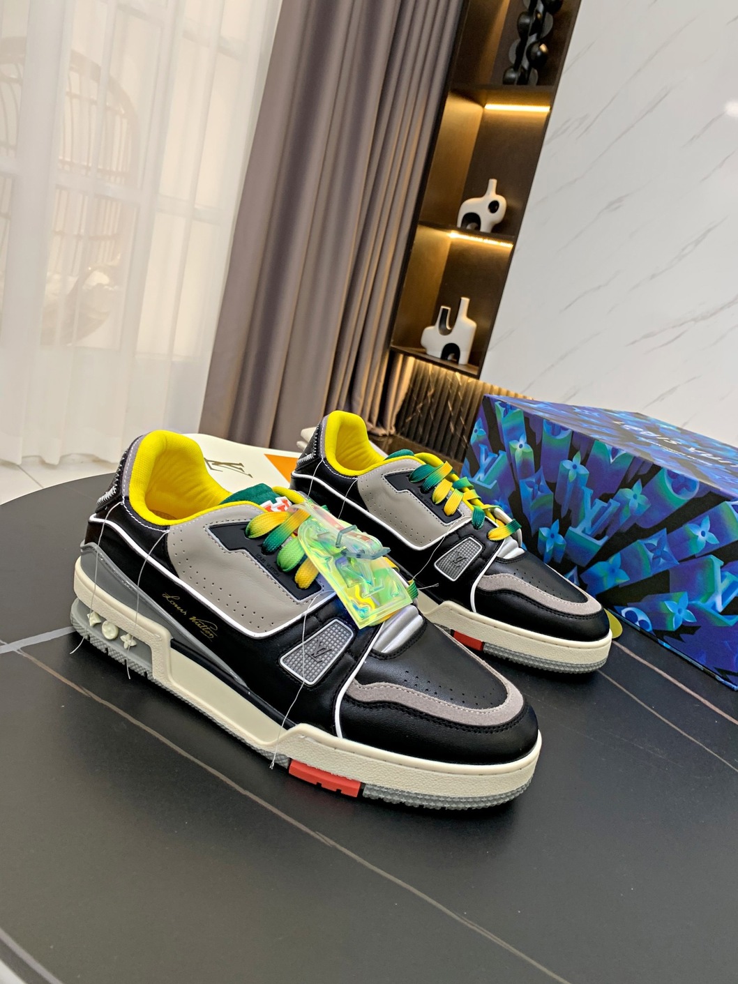 Lv Trainer Mutil Color Sneakers