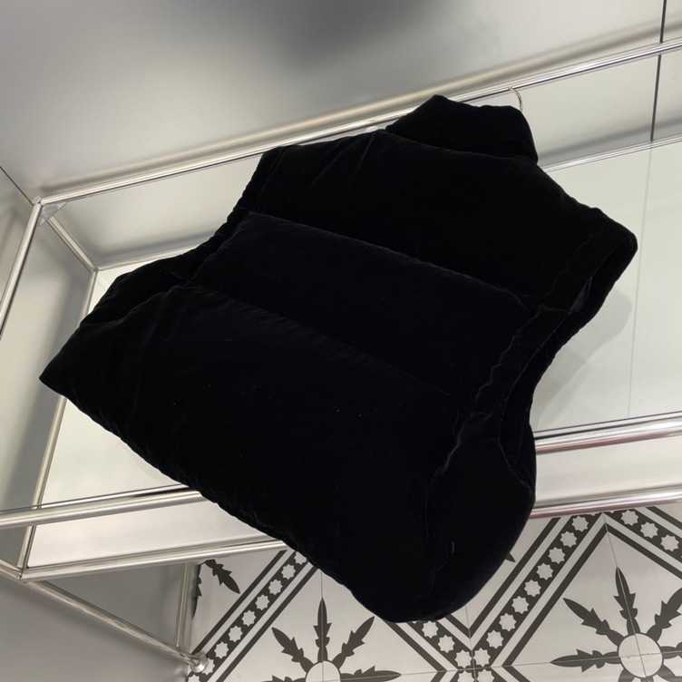 Puffer Short Prada Velvet Ss2022