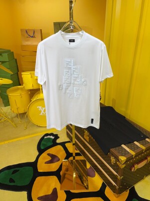Tee Fendi Change Color White Ss2022