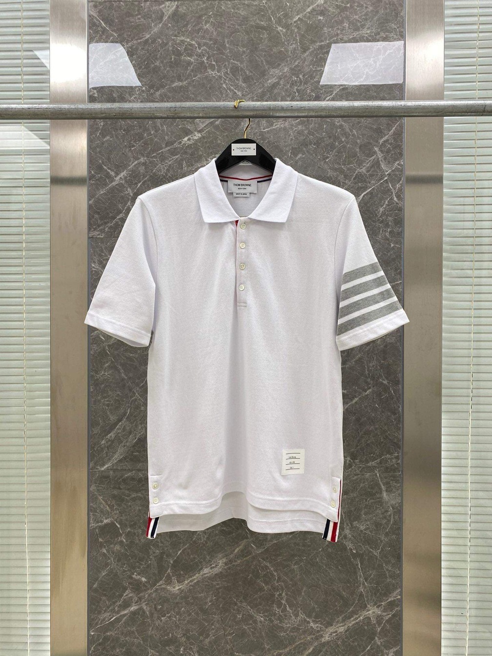 Polo Thom 3 Soc Tay Phai Tag Truoc