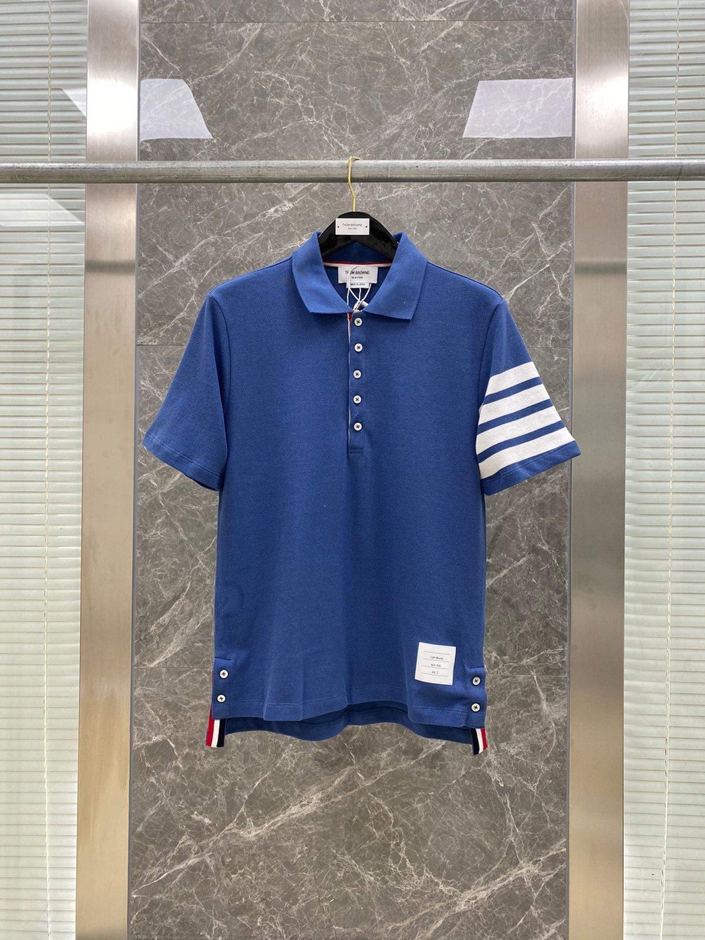 Polo Thom 3 Soc Tay Phai Tag Truoc