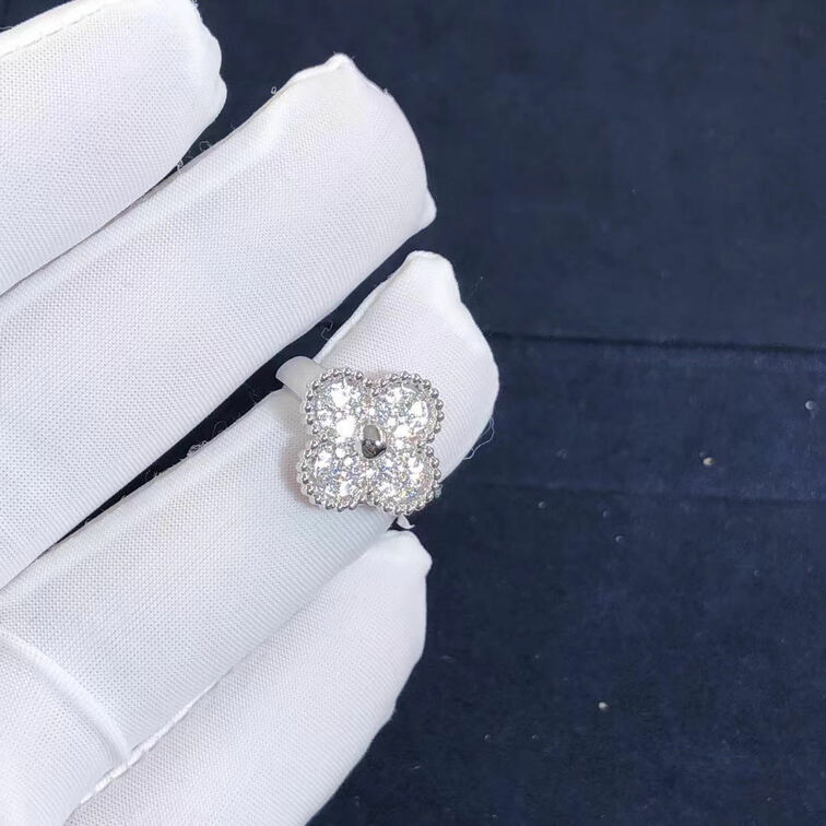 Van Cleef Arpels 18k White Gold Vintage Alhambra Diamond Ring
