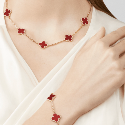Van Cleef Arpels 18k Yellow Gold Vintage Alhambra 10 Motifs Carnelian Necklace