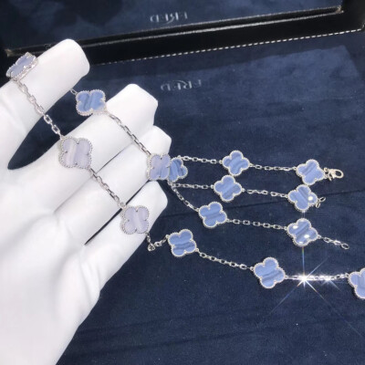 Van Cleef Arpels Vintage Alhambra 10 Motif Chalcedony 18k White Gold Necklace