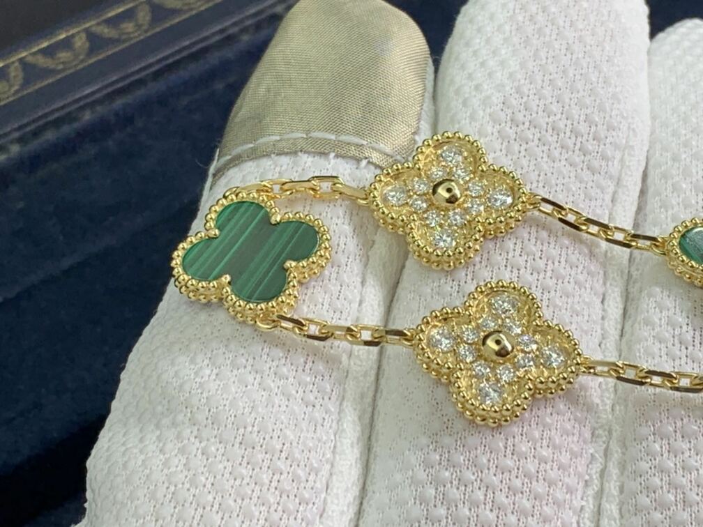 Van Cleef Arpels Vintage Alhambra Bracelet Diamond And Malachite 5 Motifs