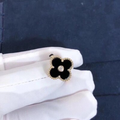 Van Cleef Arpels Vintage Alhambra Diamond Onyx Ring