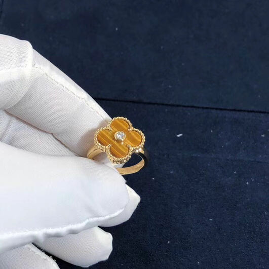 Van Cleef Arpels Vintage Alhambra Diamond Tiger Eye 18k Yellow Gold Ring