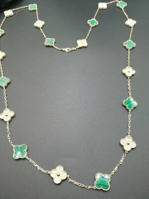 Van Cleef Arpels Vintage Alhambra Necklace 20 Motifs 18k Yellow Gold Diamond And Malachite