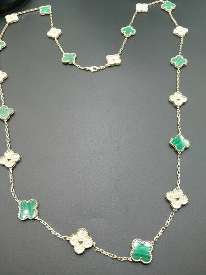 Van Cleef Arpels Vintage Alhambra Necklace 20 Motifs 18k Yellow Gold Diamond And Malachite