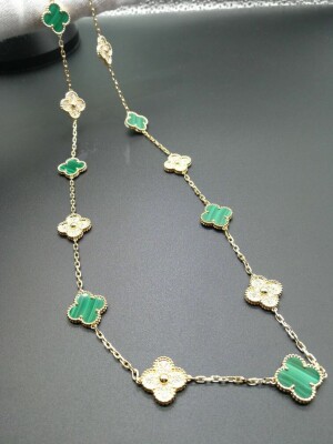 Van Cleef Arpels Vintage Alhambra Necklace 20 Motifs 18k Yellow Gold Diamond And Malachite