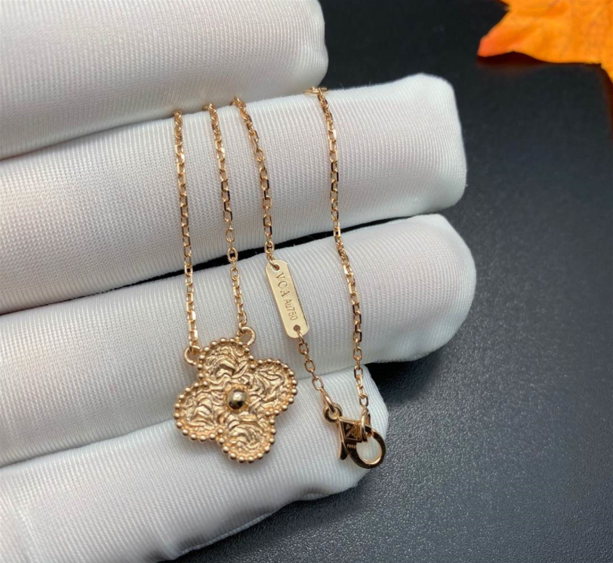 Van Cleef Arpels Vintage Alhambra Pendant 18k Rose Gold 15mm