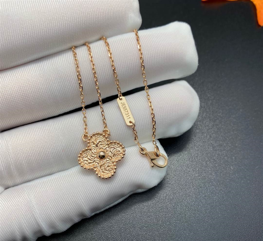 Van Cleef Arpels Vintage Alhambra Pendant 18k Rose Gold 15mm