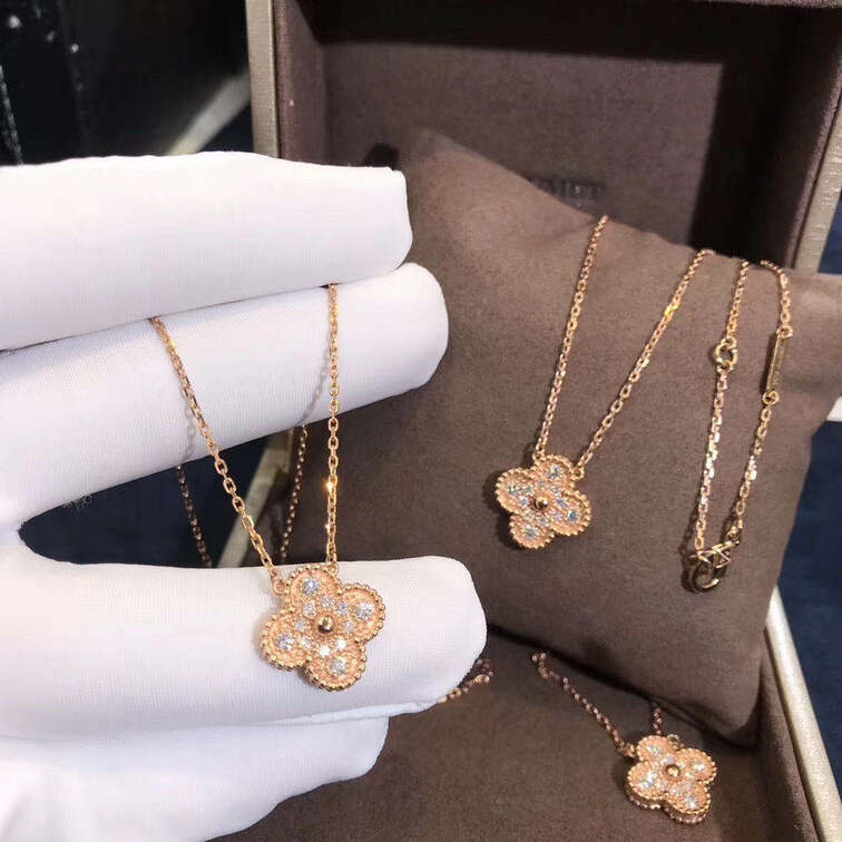 Vca Vintage Alhambra Pendant Solid 18k Pink Gold And Real Diamond