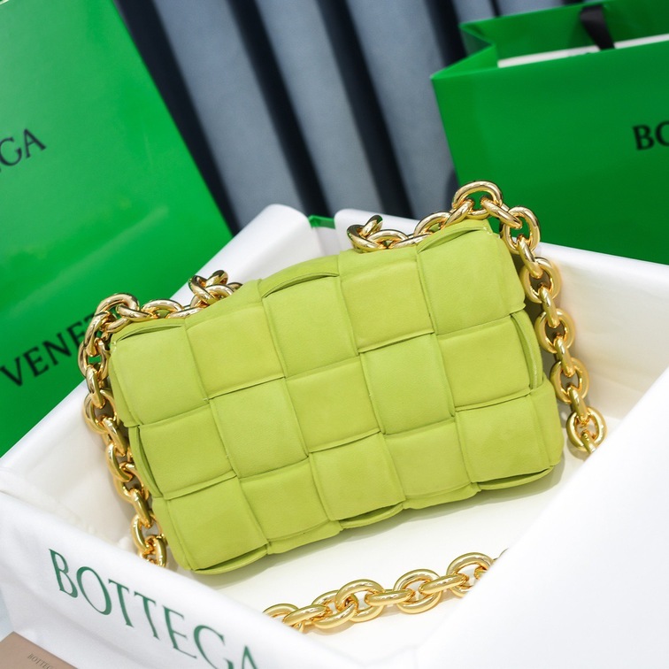 Bottega Cassette Green 26 Ss2022