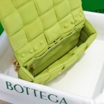 Bottega Cassette Green 26 Ss2022
