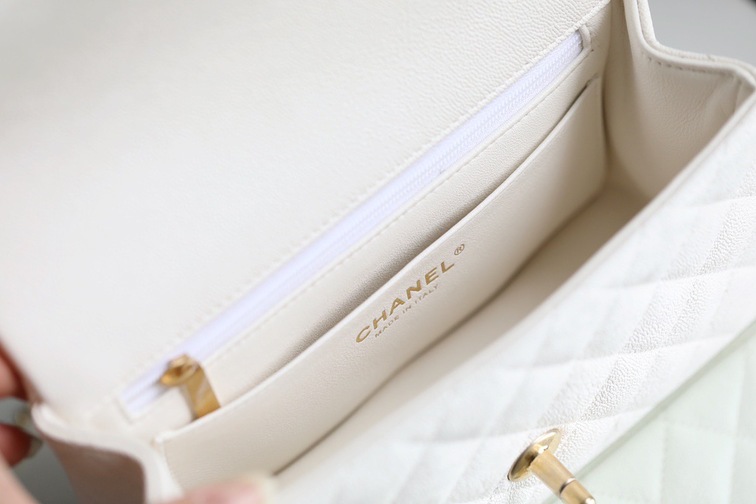 Chanel Flat Caviar Hand White Ss2022
