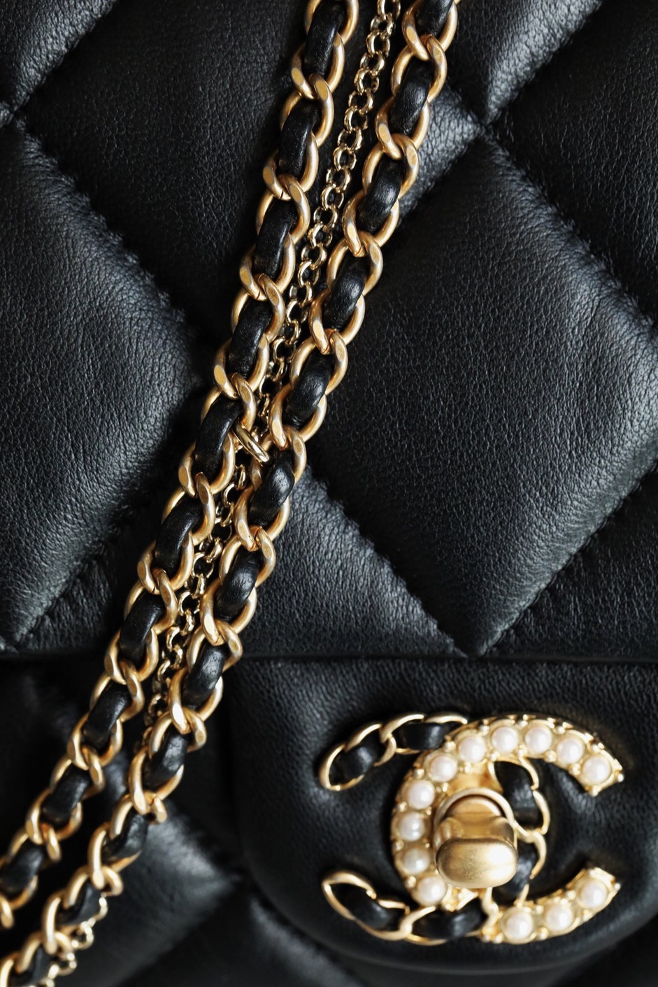 Chanel Flat Lambskin Color Chain Ss2022