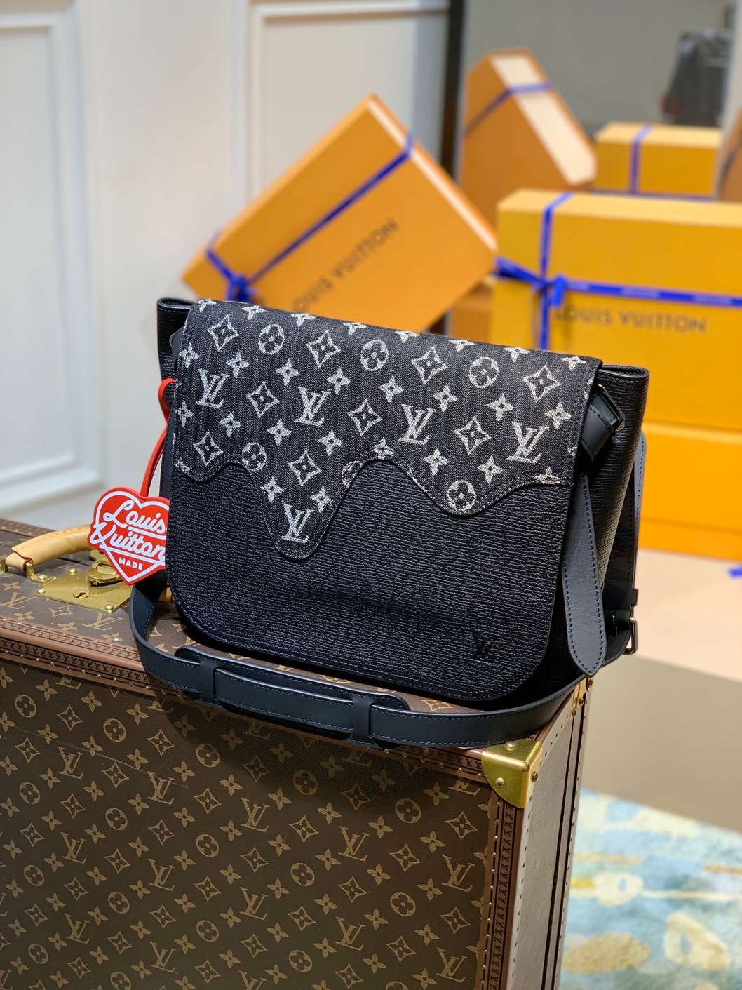 Lv Besace Tokyo Mono Denim Drip Ss2022