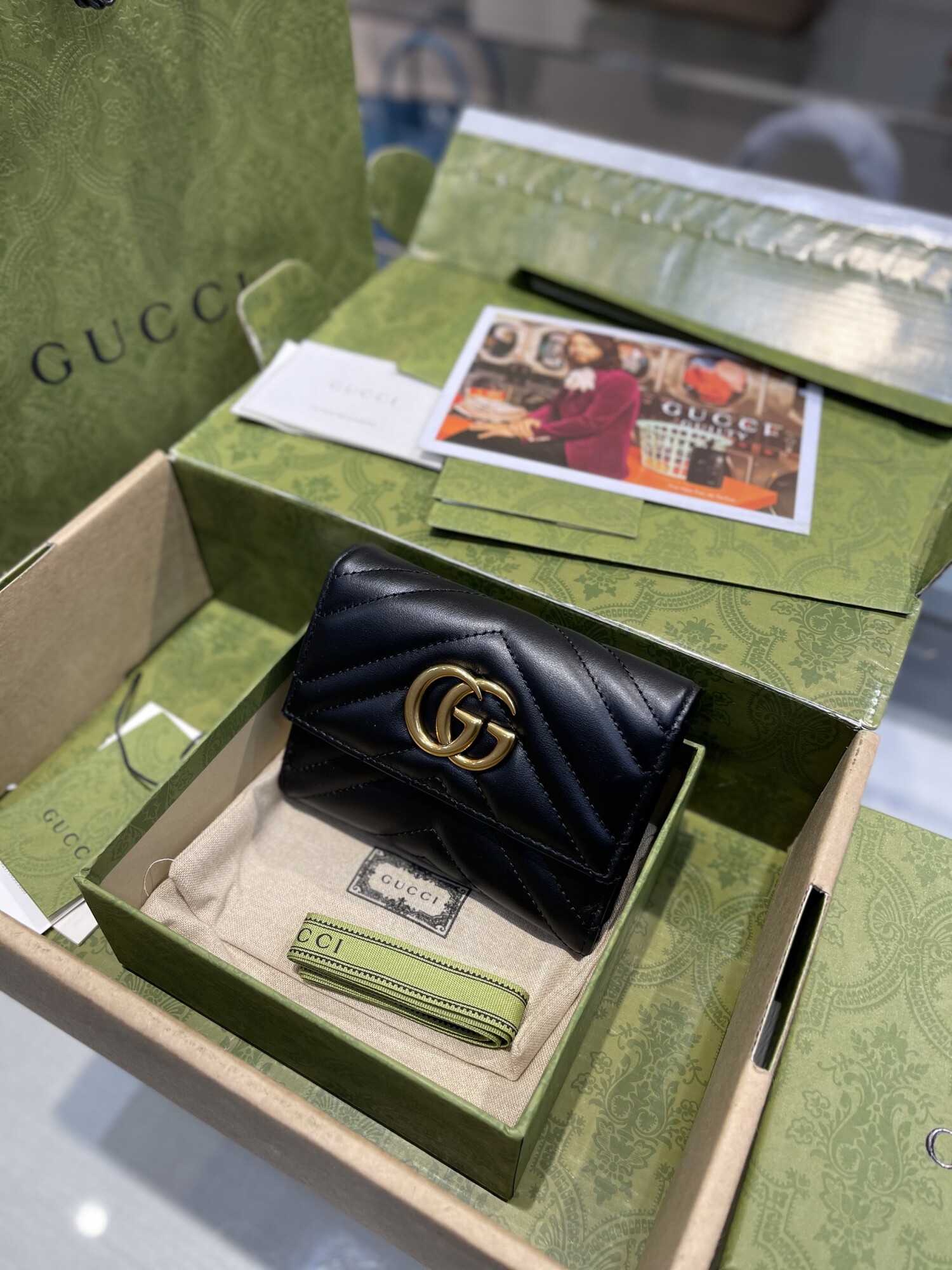Gucci Wallet Marmont Black Yellow Tag