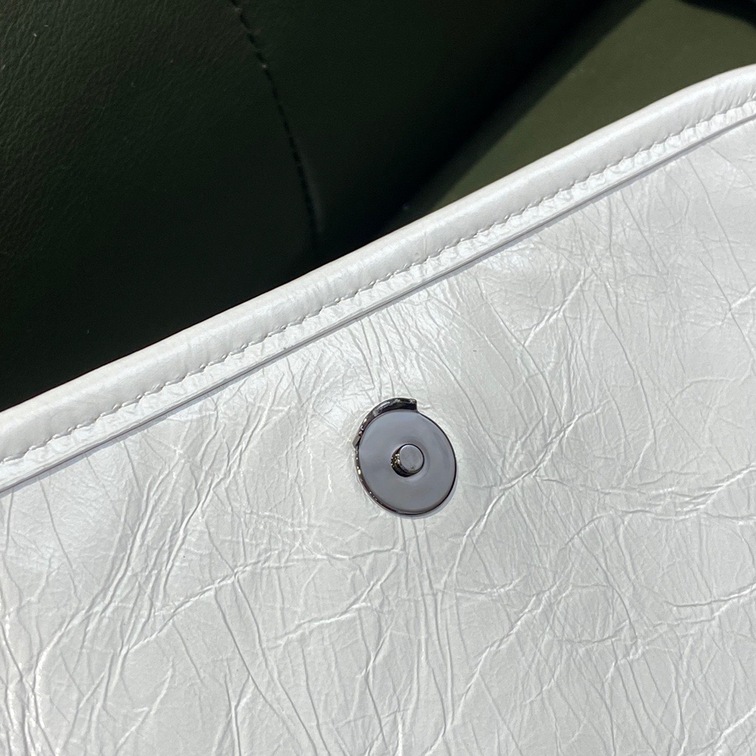 Niki Baby In Crinkled Vintage Leather